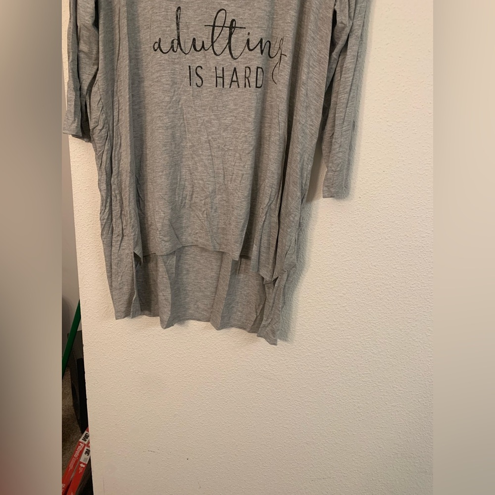Maurices Size 1 (16-18) Top - Picture 2 of 3